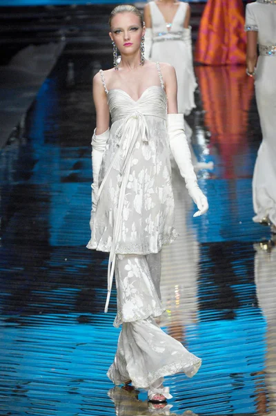 Look 69